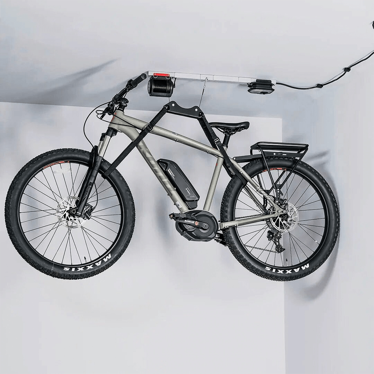 Single-Bike Lifter